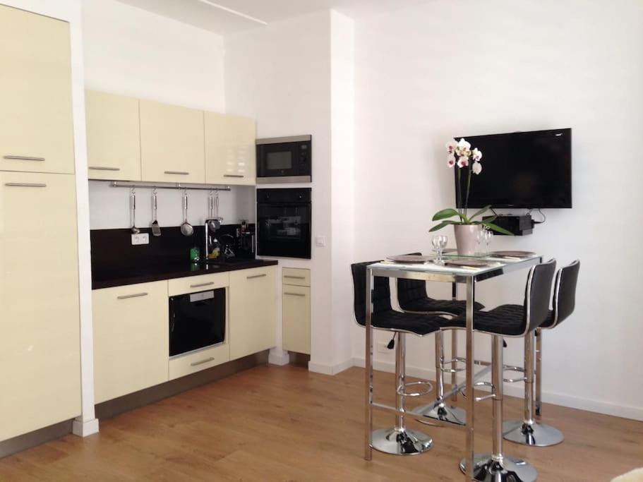 #28 1 Bdr Flat Ac Balcony Hper Central 10Mins To Beach & Old Town Nice Exterior photo